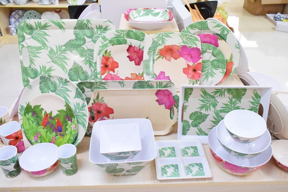 Tropical Floral & Leaves Melamine Tableware